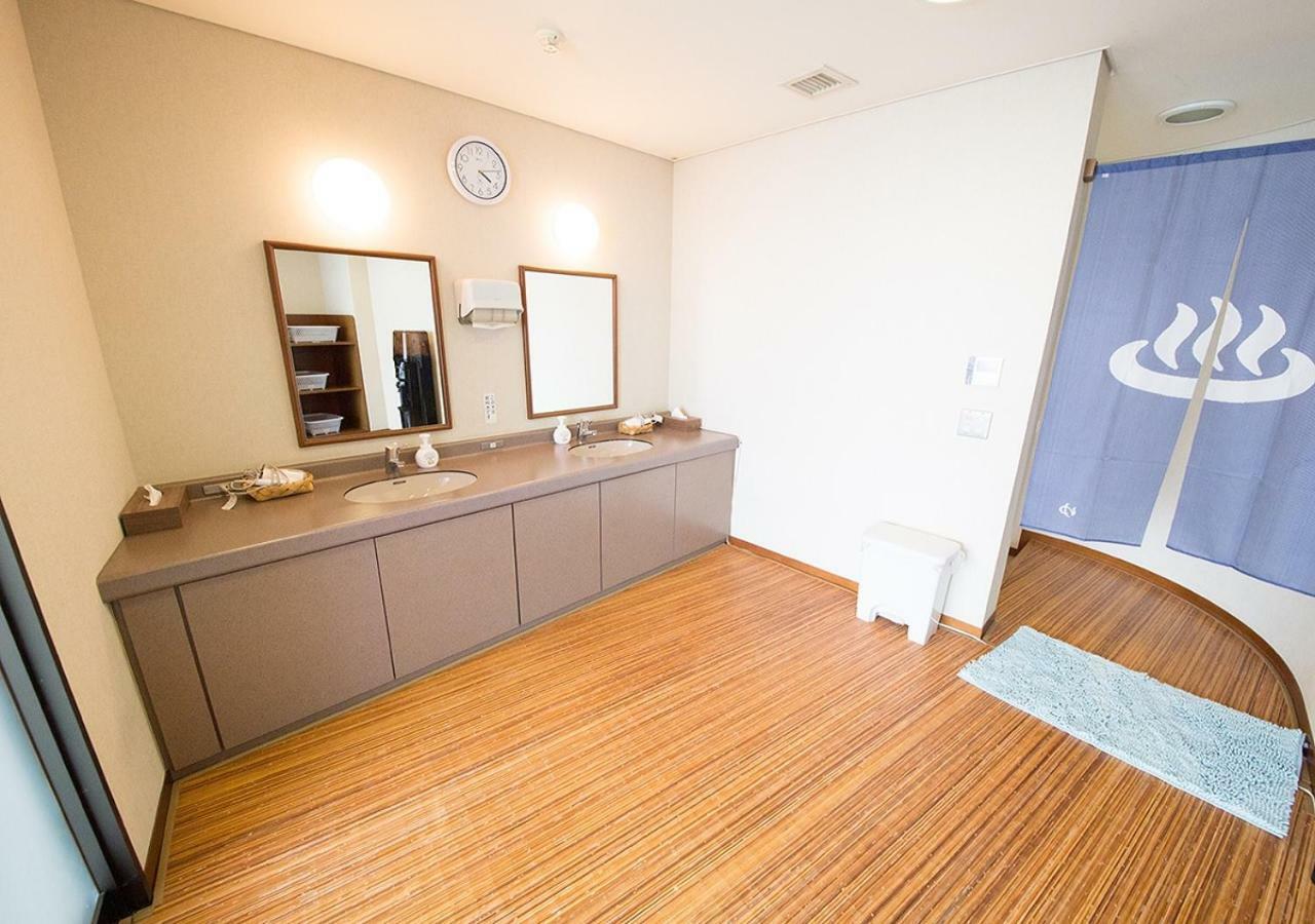 Sea Aiga Kaigetsu Hostel Sumoto Bagian luar foto